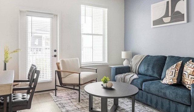 Landing | Chic 2BD, Gym, Clubhouse