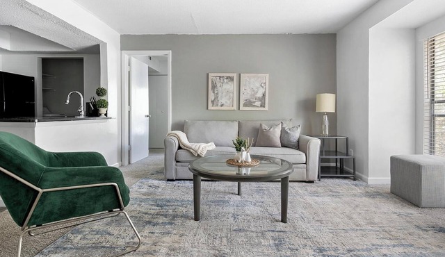 Landing | Chic 2BD, Gym, Clubhouse