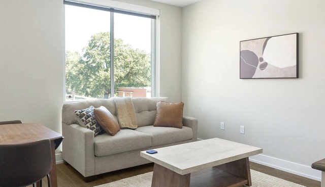 Landing | Chic Studio in Caraleigh