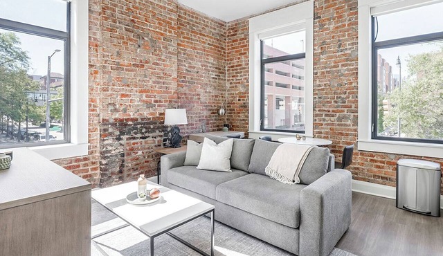 Landing | Incredible 1BD in Five Points South