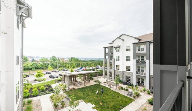 Landing | Incredible 1BD, Gym, Clubhouse