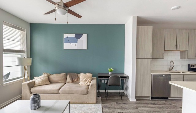 Landing | Incredible 1BD, Gym, Pool