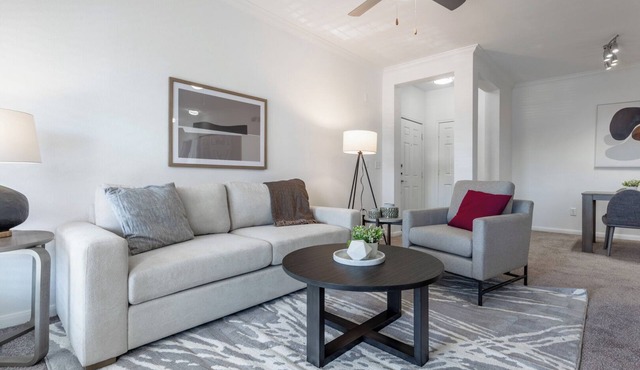 Landing | Incredible 1BD, Gym, Pool