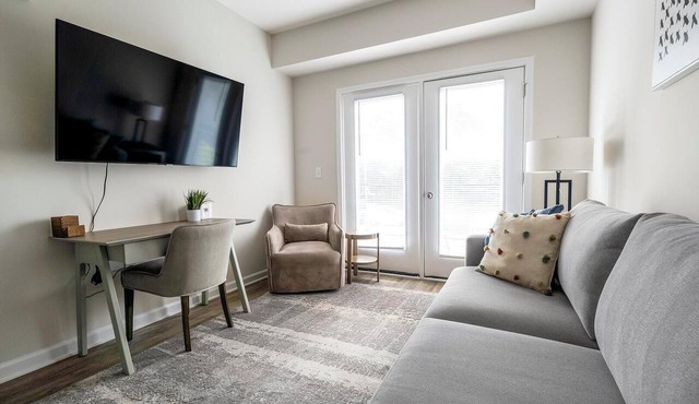 Landing | Incredible 1BD, Gym, Clubhouse