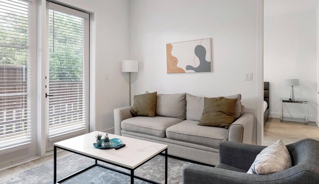 Landing | Incredible 2BD, Courtyard, Pool