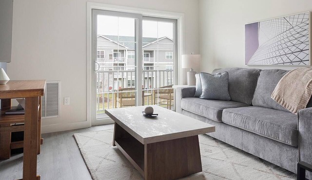 Landing | Incredible 2BD, Gym, Game Room