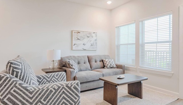 Landing | Incredible 2BD, Pool