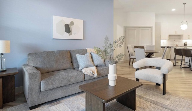 Landing | Incredible 2BD, Pool, Gym