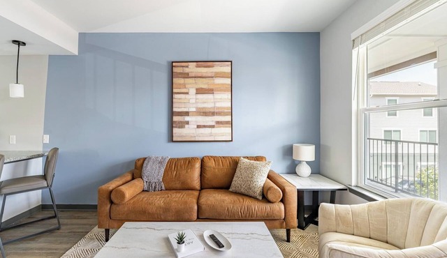 Landing | Incredible 2BD, Gym, Pool