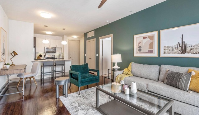Landing | Incredible 2BD in Cool Springs