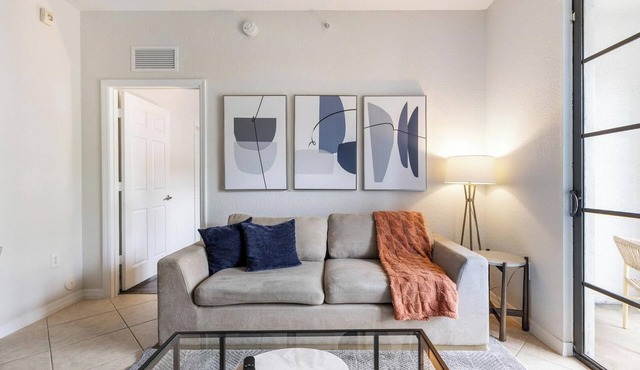 Landing | Incredible 2BD, Gym, Clubhouse