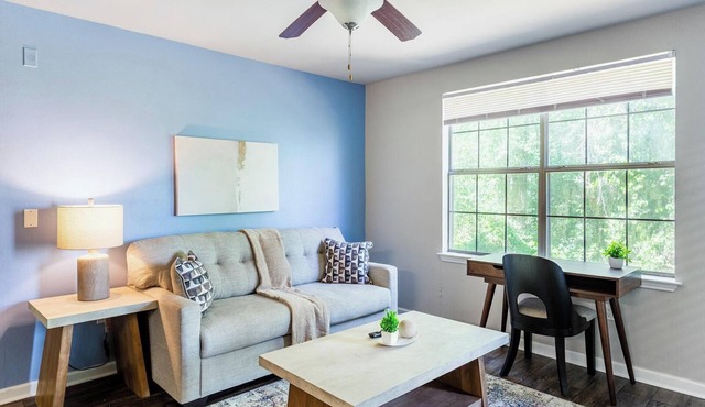 Landing | Incredible 2BD, Gym, Game Room