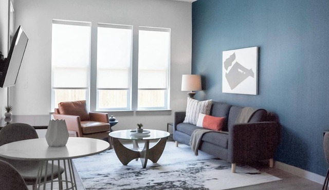 Landing | Modern 1BD, Game Room, Courtyard