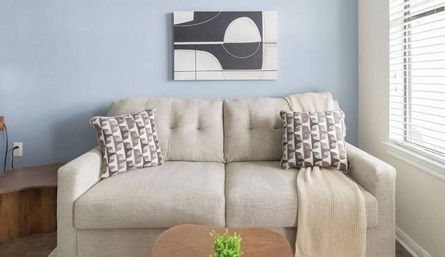 Landing | Modern 1BD, Game Room, Gym