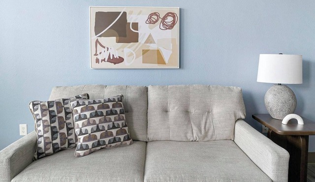 Landing | Modern 1BD, Gym