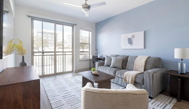 Landing | Modern 1BD, Pool, Gym