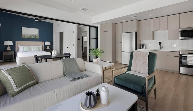 Landing | Modern 1BD, Pool, Game Room