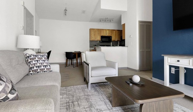 Landing | Modern 1BD, Tennis Court, Gym