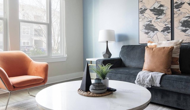 Landing | Modern 1BD, Gym