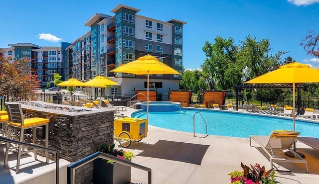 Landing | Modern 2BD, Gym, Clubhouse