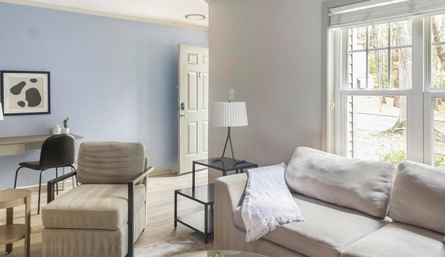 Landing | Modern 2BD, Gym, Pool