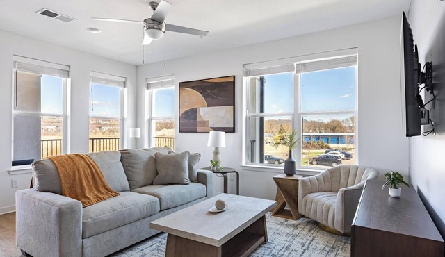 Landing | Modern 2BD in Manhattan Harbour