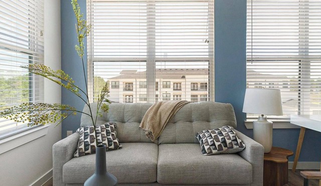 Landing | Modern 2BD, Pool, Clubhouse