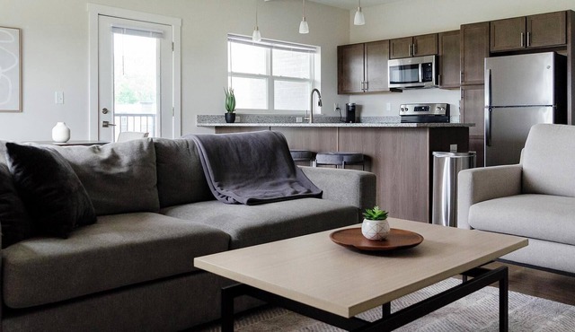 Landing | Modern 2BD, Clubhouse, Courtyard