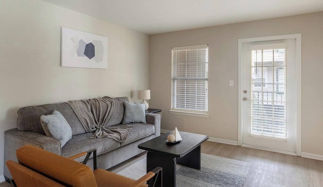 Landing | Modern 2BD, Game Room, Gym