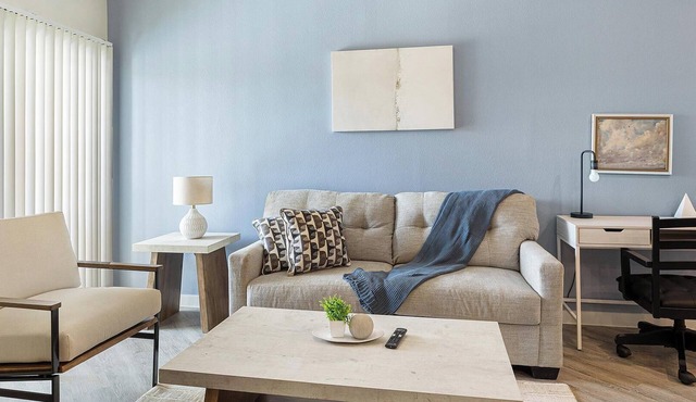 Landing | Spectacular 1BD, Pool, Gym