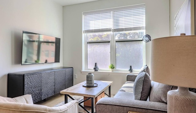 Landing | Spectacular 1BD, Gym