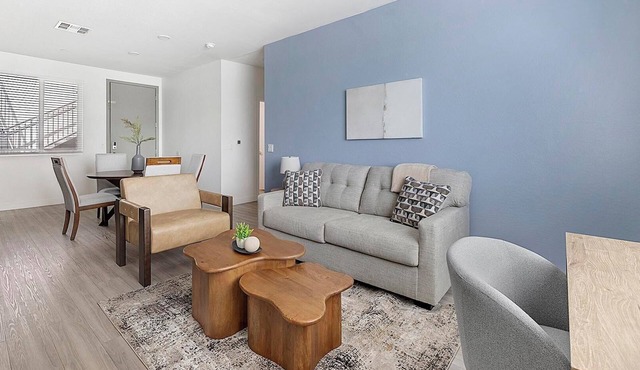 Landing | Spectacular 2BD, Yoga Studio, Gym