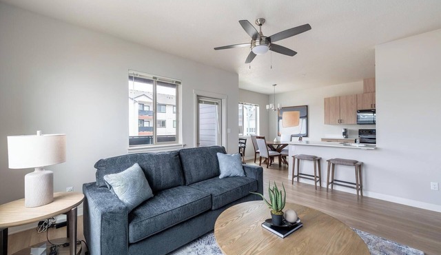 Landing | Spectacular 2BD, Clubhouse, Pool