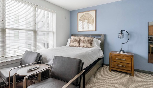 Landing | Spectacular Studio, Yoga Studio, Pool
