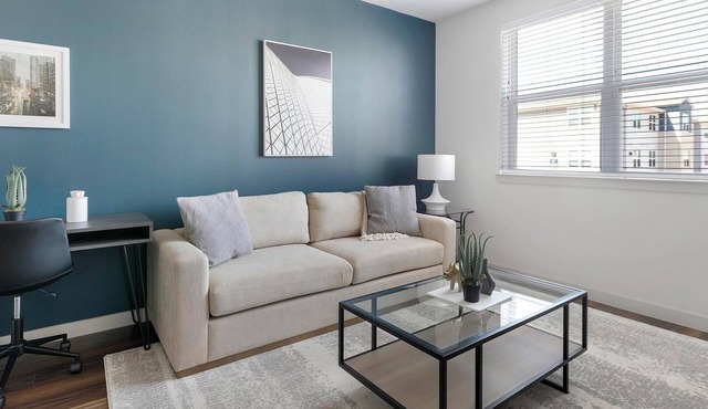 Landing | Stunning 1BD, Clubhouse, Pool