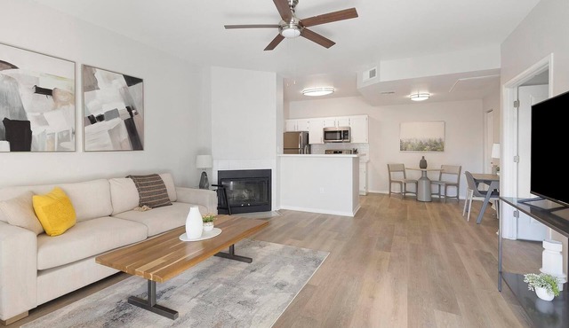 Landing | Stunning 1BD, Gym, Pool