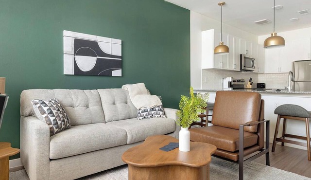 Landing | Stunning 1BD, Gym, Clubhouse