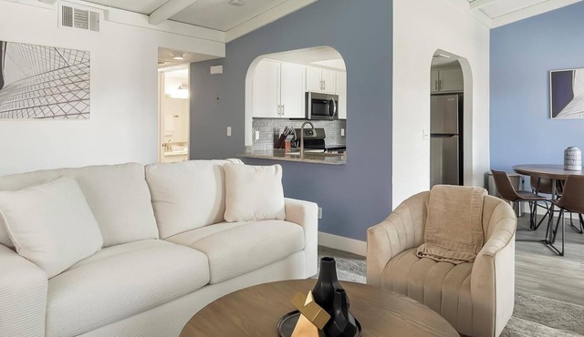 Landing | Stunning 2BD, Clubhouse, Gym