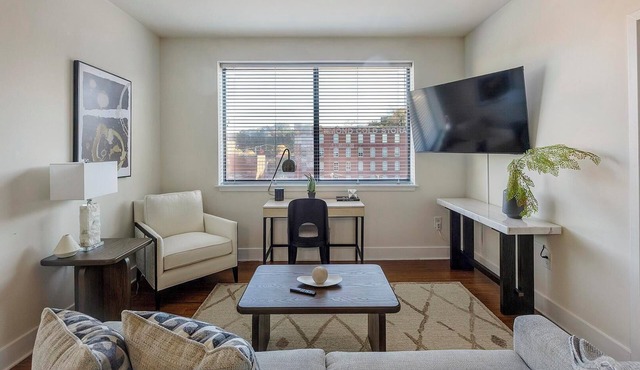 Landing | Stunning 2BD, Courtyard, Pool