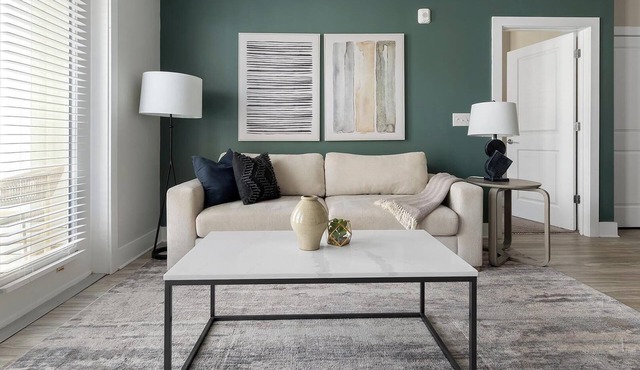 Landing | Stunning 2BD, Game Room, Pool