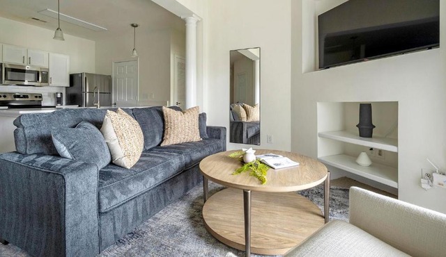 Landing Stunning 2BD Gym