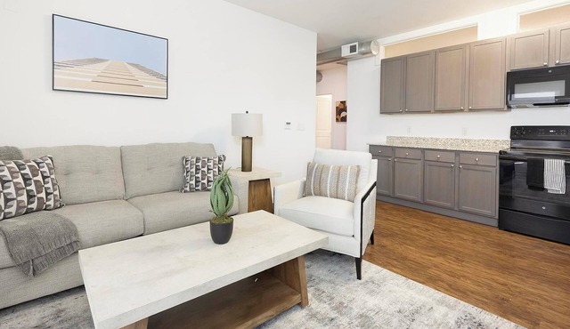 Landing | Stunning 2BD, Pool, Rooftop Lounge
