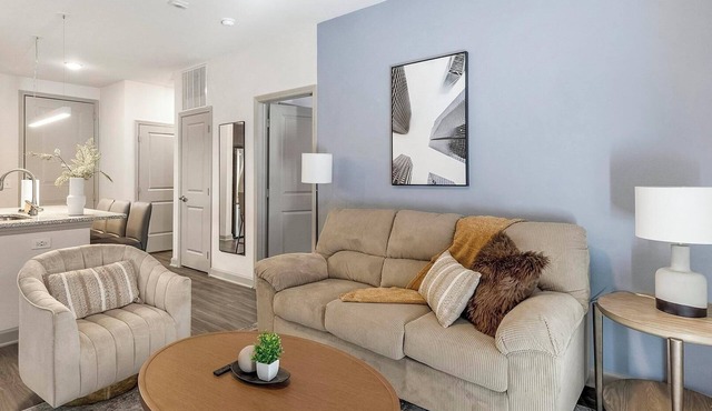 Landing | Stunning 2BD, Gym, Yoga Studio