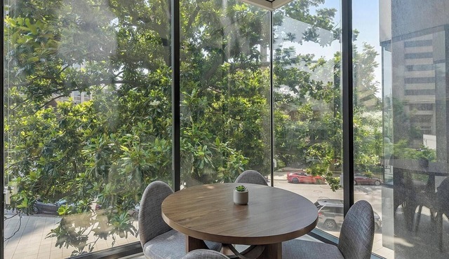 Landing | Stunning 2BD in Fountain Heights