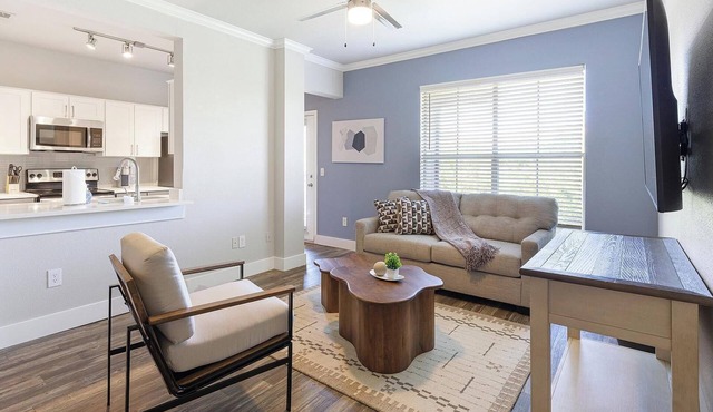 Landing | Stunning 2BD in Cityview