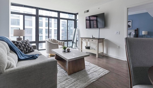 Landing | Stunning 2BD, Courtyard