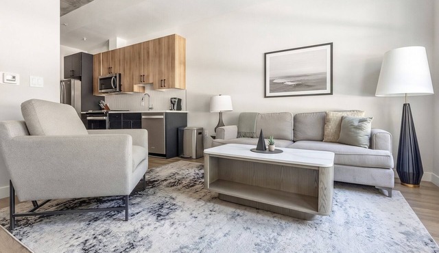 Landing | Stunning Studio, Gym, Rooftop Lounge