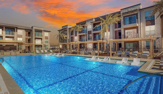 Landing | Stylish 1BD, Pool, Yoga Studio