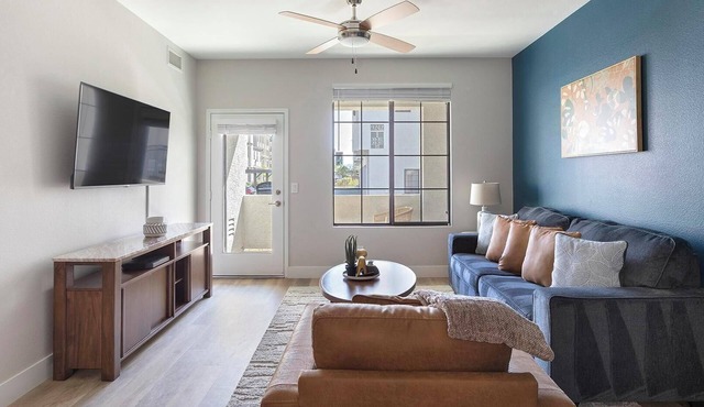 Landing | Stylish 2BD, Gym, Clubhouse