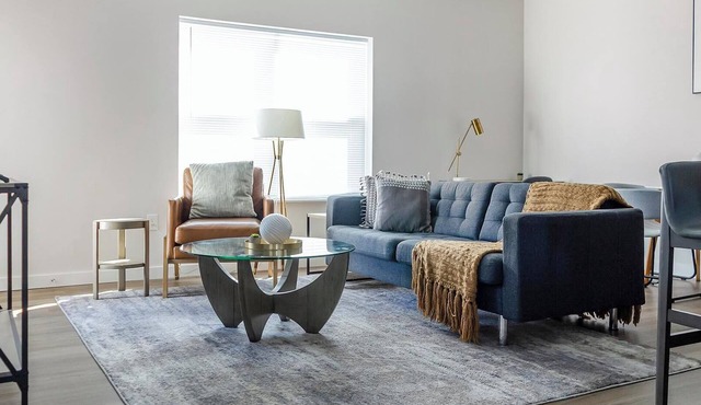 Landing | Stylish 2BD, Clubhouse, Pool